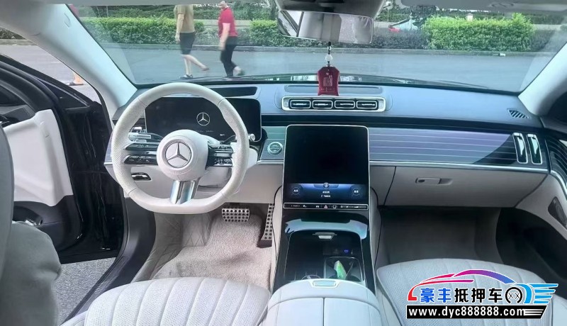 23年奔驰S轿车抵押车出售