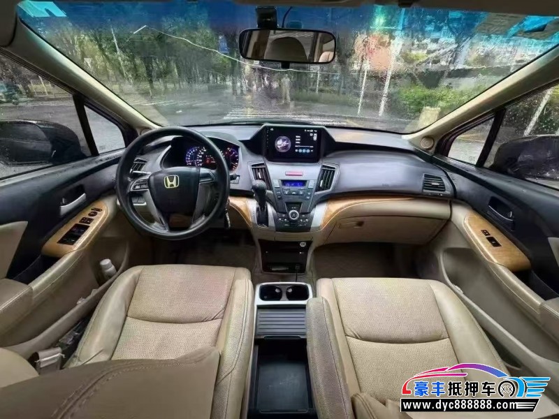 11年本田奥德赛轿车抵押车出售