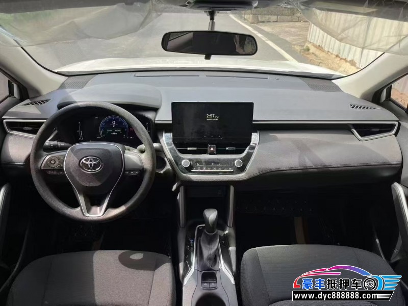 23年丰田锋兰达轿车抵押车出售