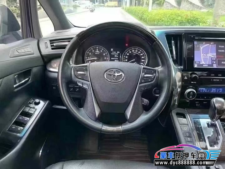 19年丰田埃尔法轿车抵押车出售