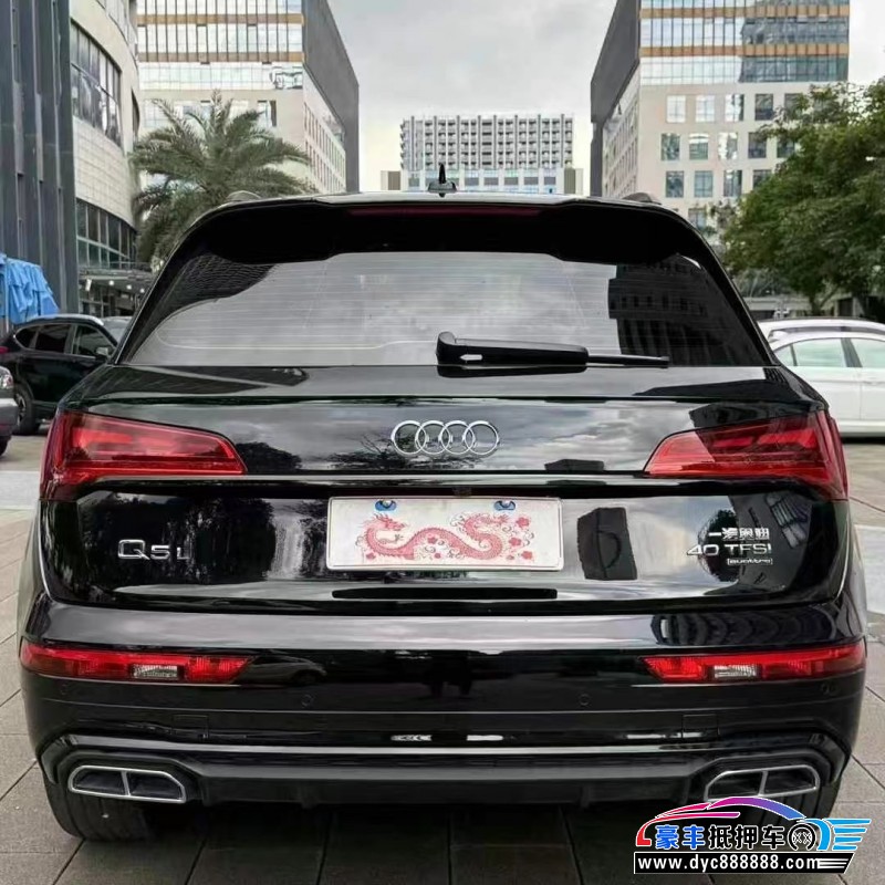 24年奥迪Q5轿车抵押车出售