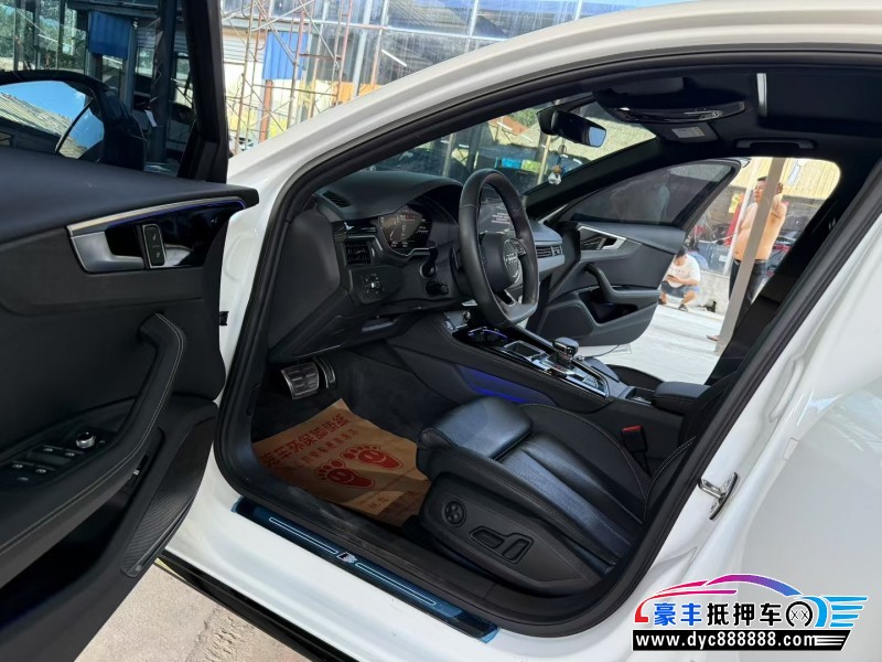 23年奥迪A4L轿车抵押车出售