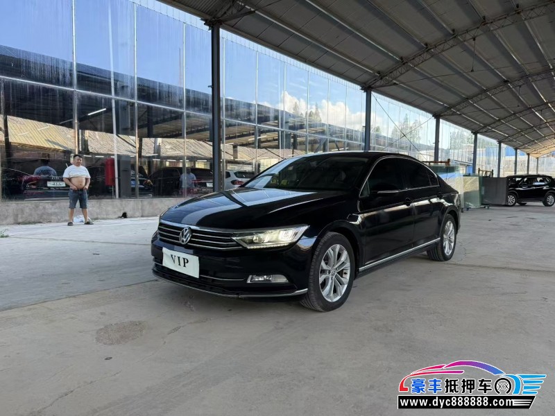 19年大众迈腾轿车抵押车出售