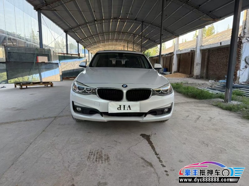 15年宝马3系轿车抵押车出售