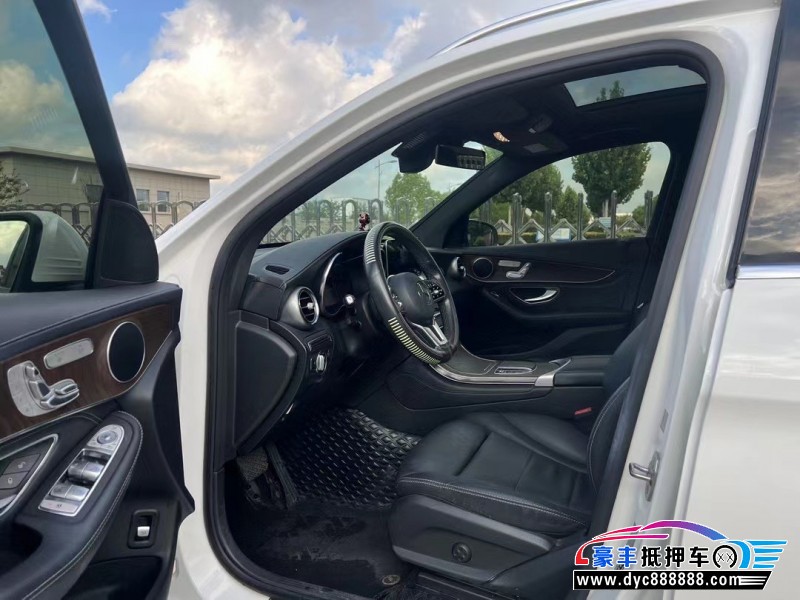19年奔驰GLCSUV抵押车出售