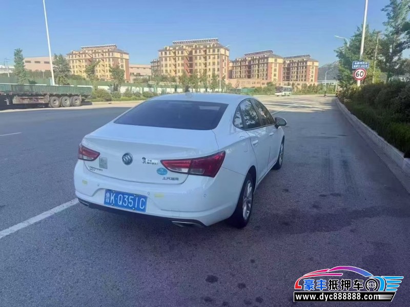 18年别克威朗轿车抵押车出售