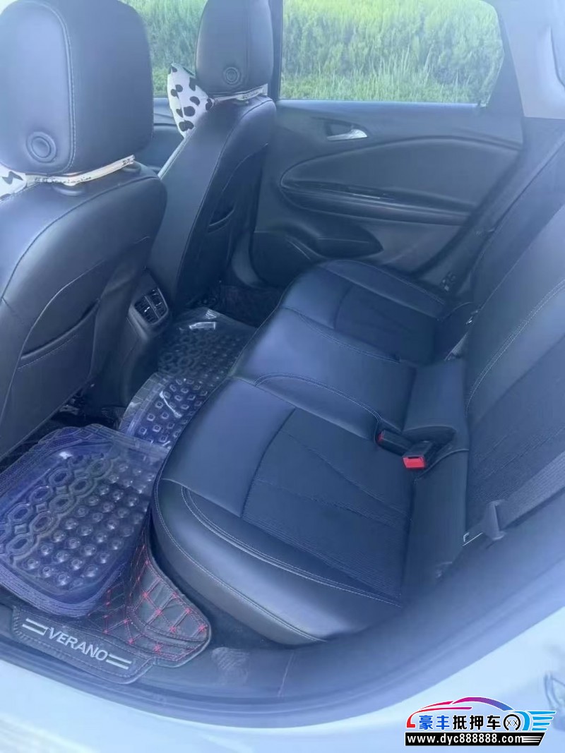 18年别克威朗轿车抵押车出售