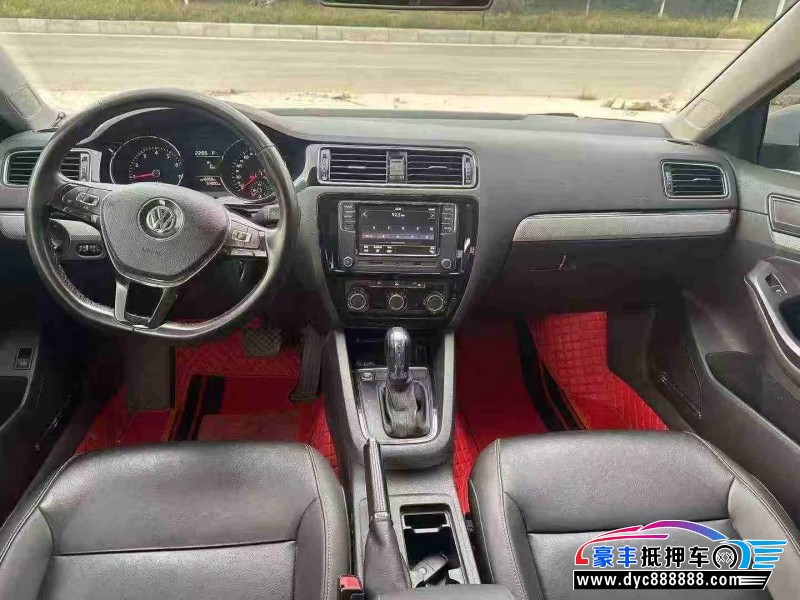 17年大众速腾轿车抵押车出售