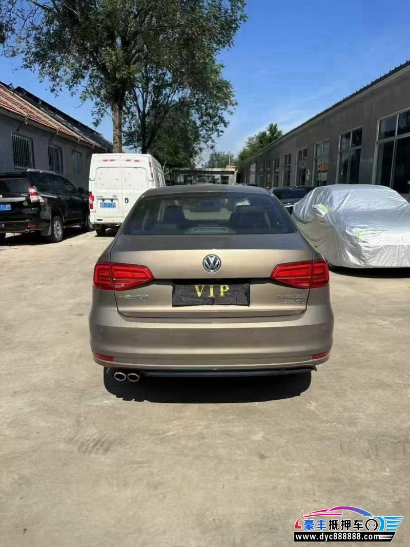 19年大众速腾轿车抵押车出售