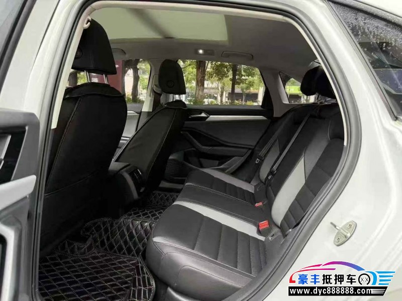 21年大众速腾轿车抵押车出售