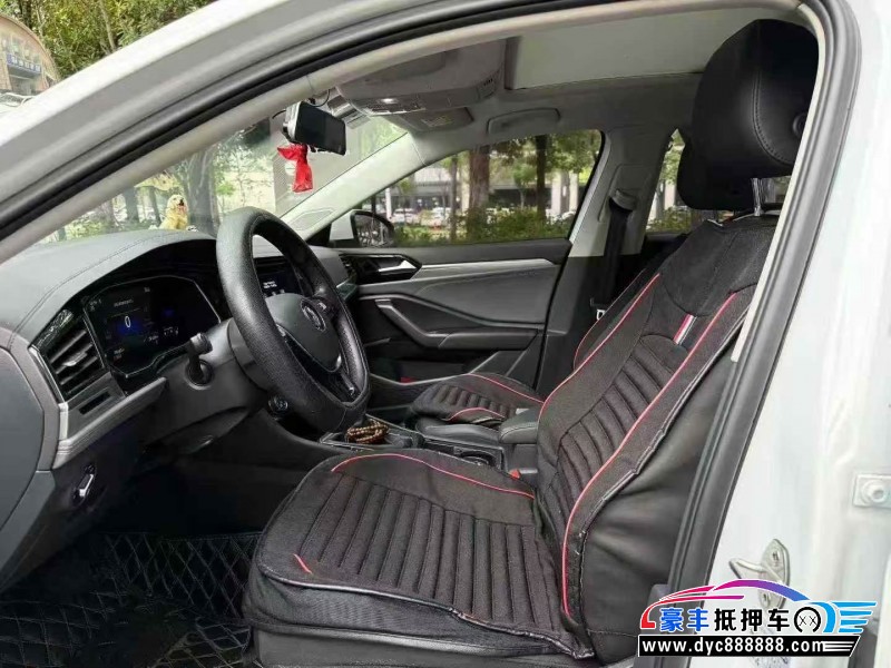 21年大众速腾轿车抵押车出售