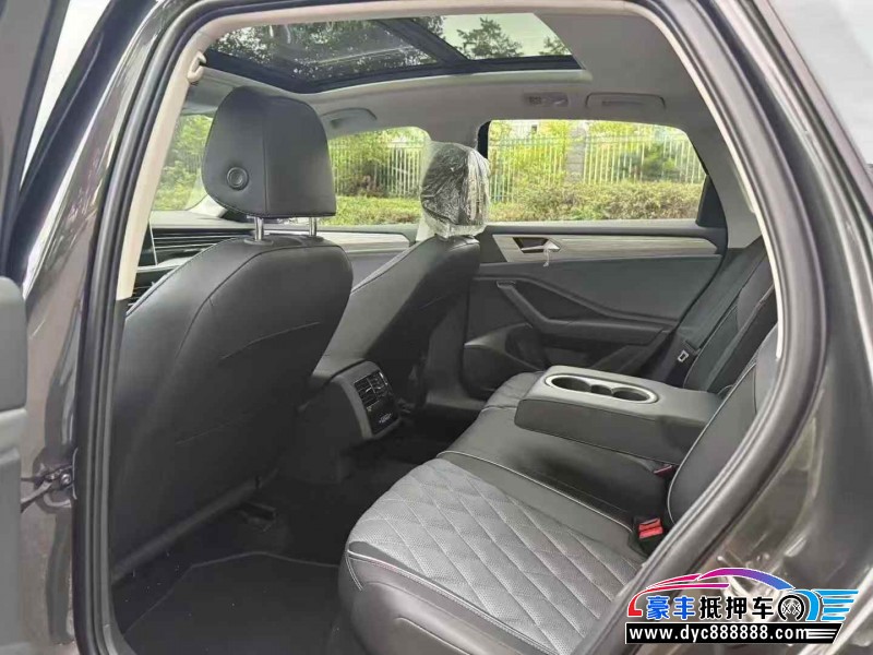 25年大众速腾轿车抵押车出售