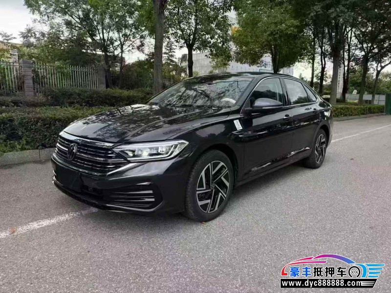 25年大众速腾轿车抵押车出售