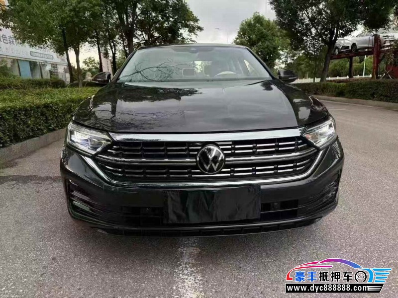 25年大众速腾轿车抵押车出售