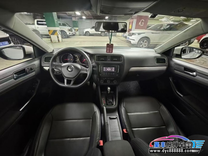 19年大众速腾轿车抵押车出售