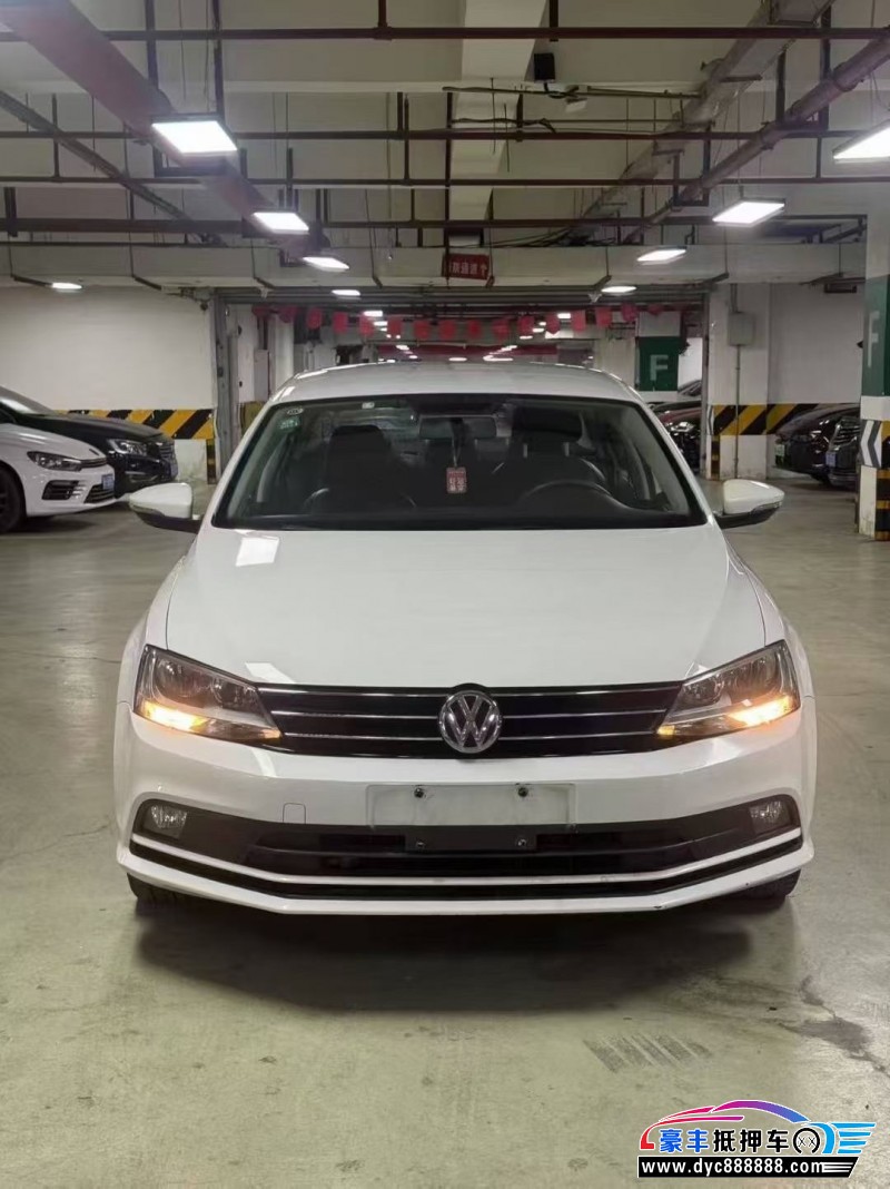 19年大众速腾轿车抵押车出售