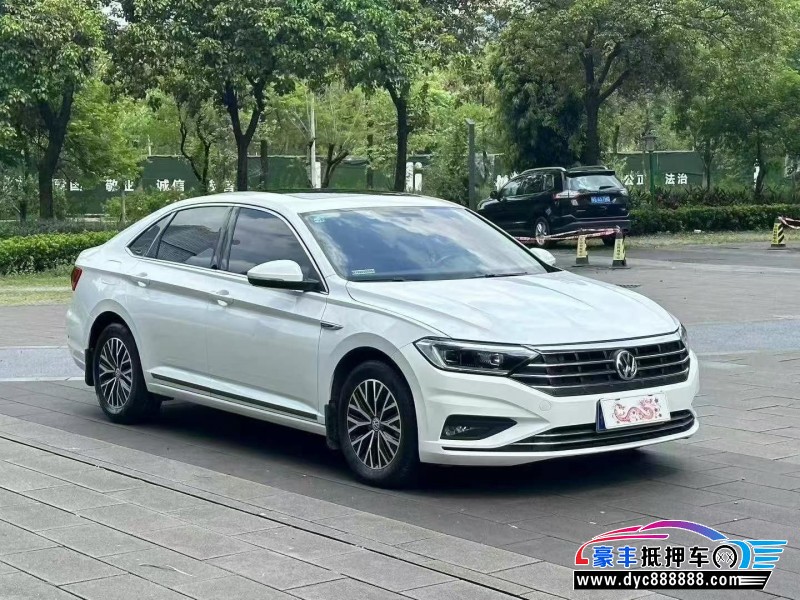 20年大众速腾轿车抵押车出售