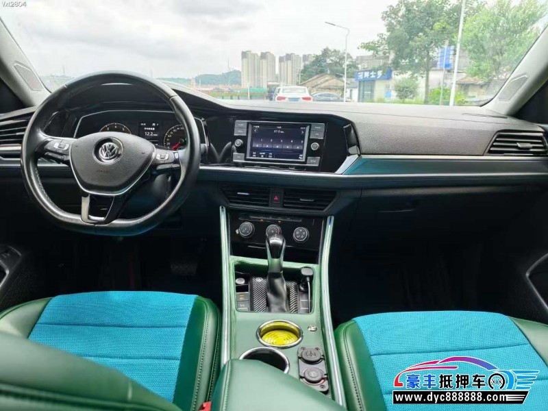 20年大众速腾轿车抵押车出售