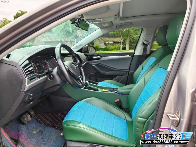 20年大众速腾轿车抵押车出售