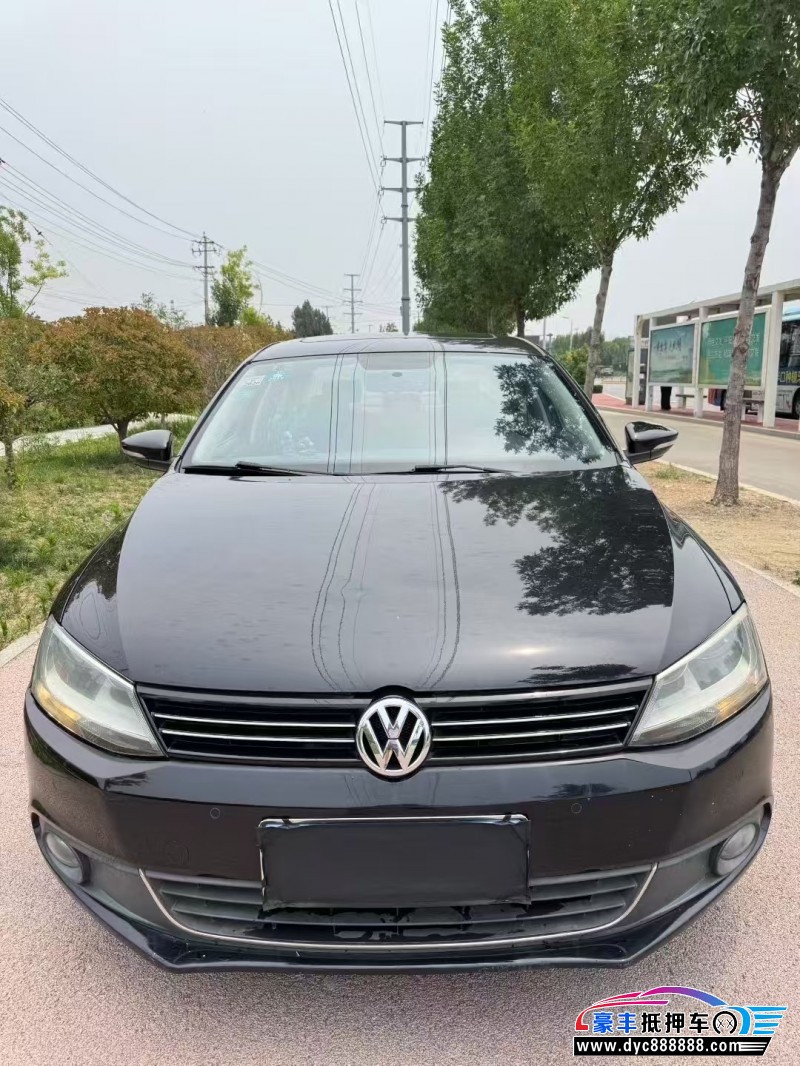 13年大众速腾轿车抵押车出售