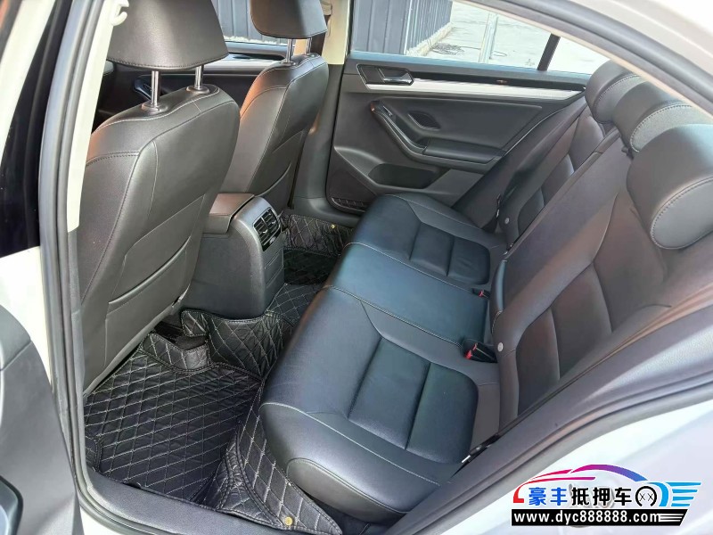 19年大众速腾轿车抵押车出售