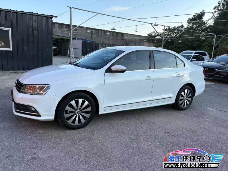 19年大众速腾轿车抵押车出售