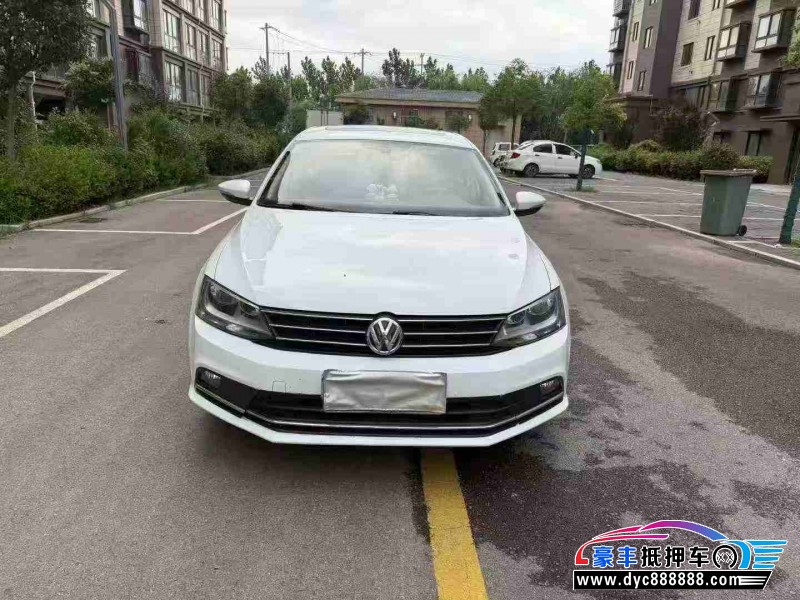 16年大众速腾轿车抵押车出售