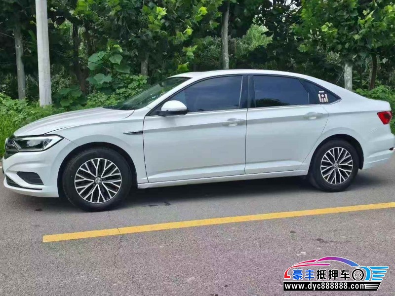 21年大众速腾轿车抵押车出售