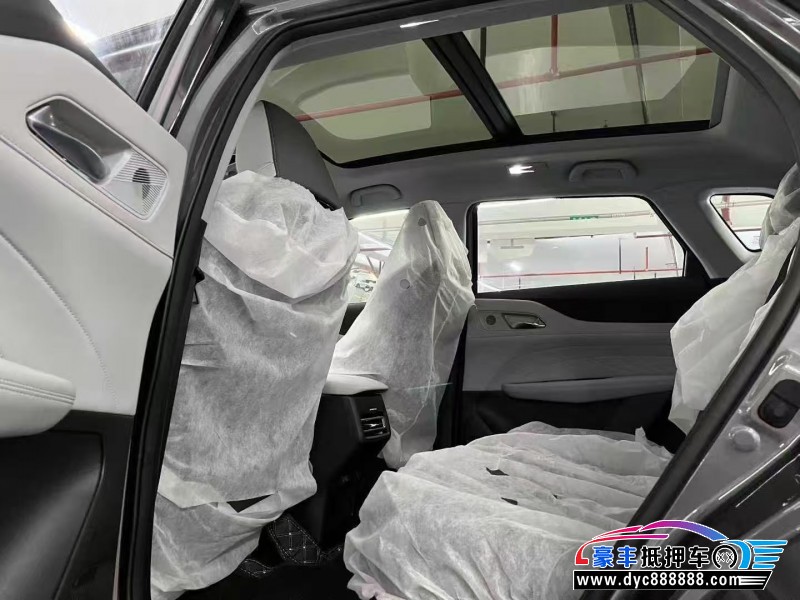 25年长安长安UNI轿车抵押车出售