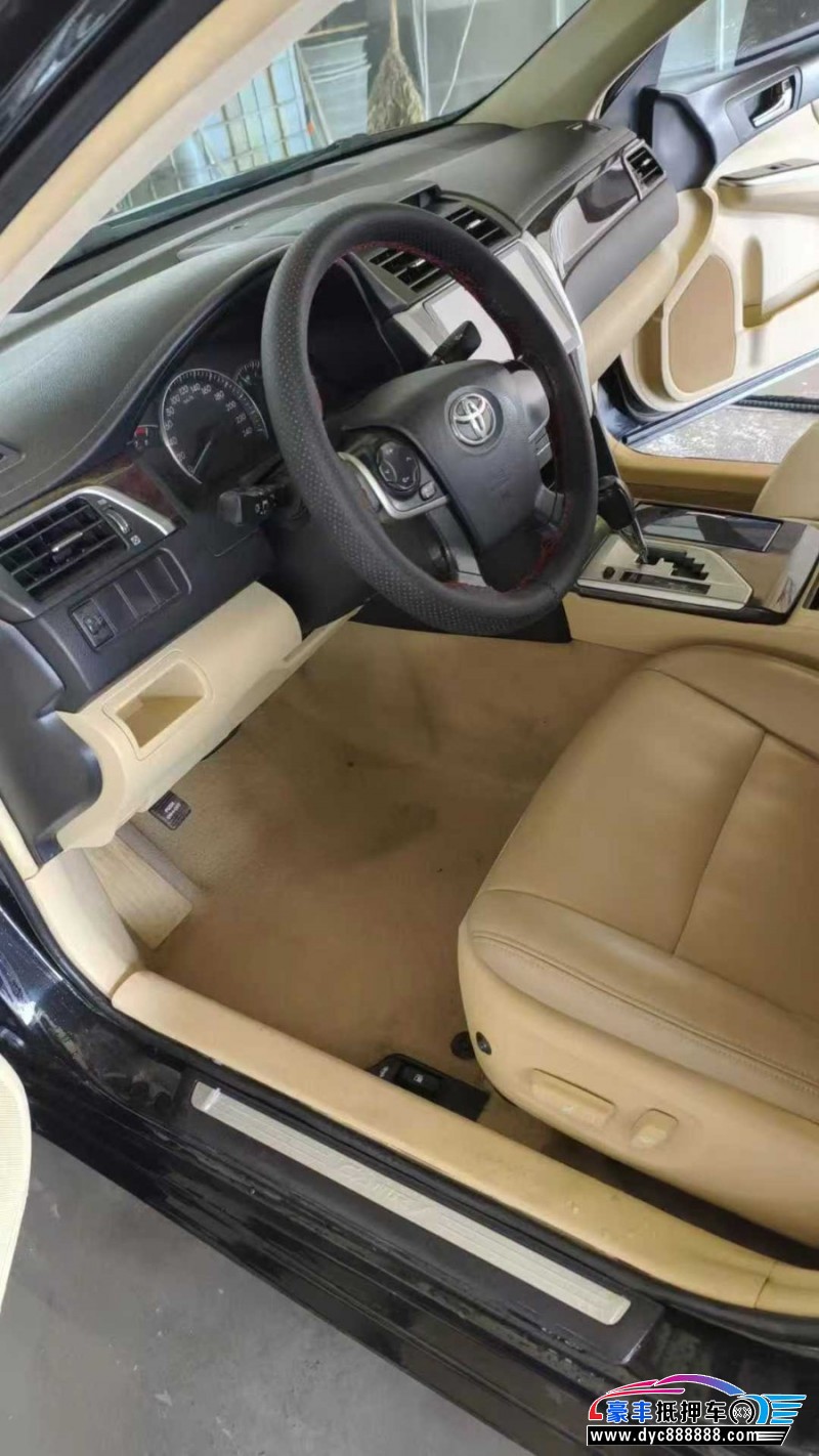 16年丰田凯美瑞轿车抵押车出售