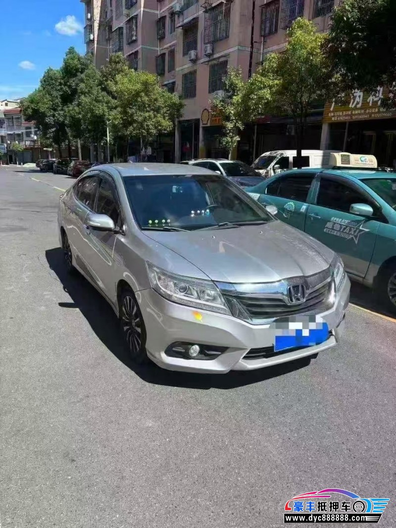 15年本田凌派轿车抵押车出售