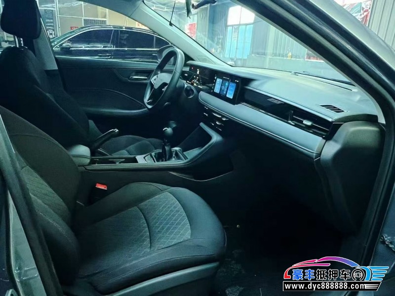 24年荣威i5轿车抵押车出售