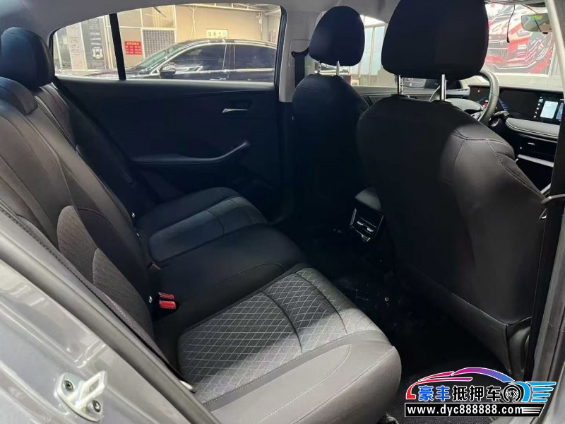 24年荣威i5轿车抵押车出售