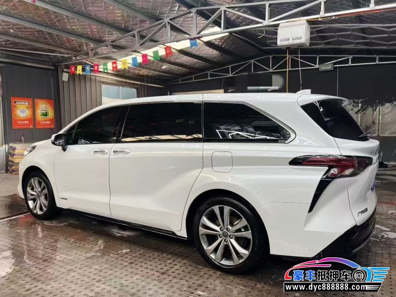 23年丰田塞纳轿车抵押车出售