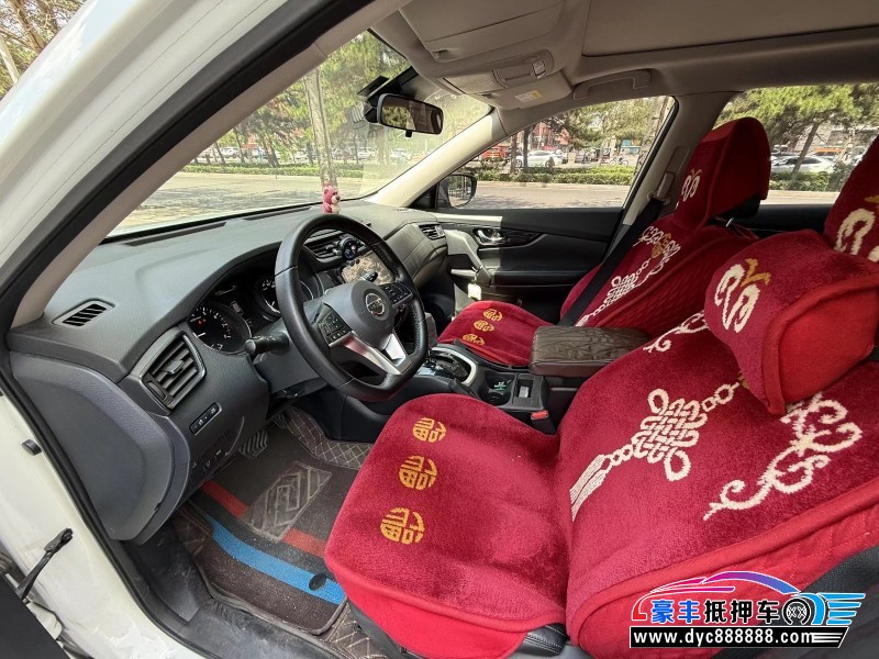 20年日产奇骏轿车抵押车出售