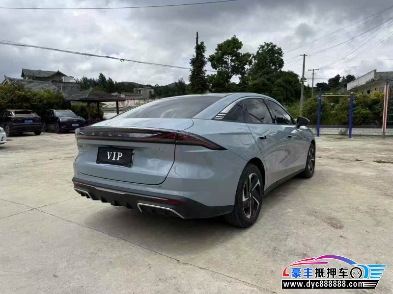 24年吉利银河L6轿车抵押车出售