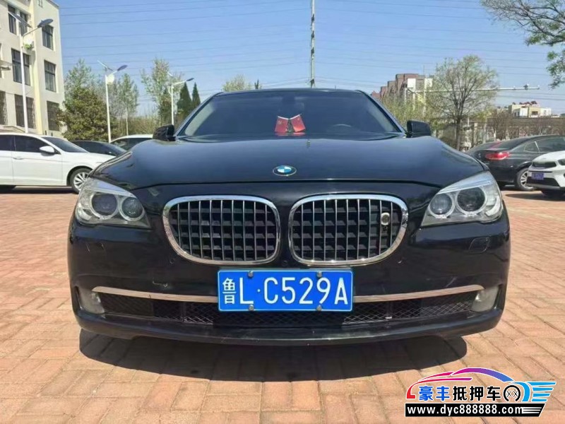 抵押车出售09年宝马7系轿车