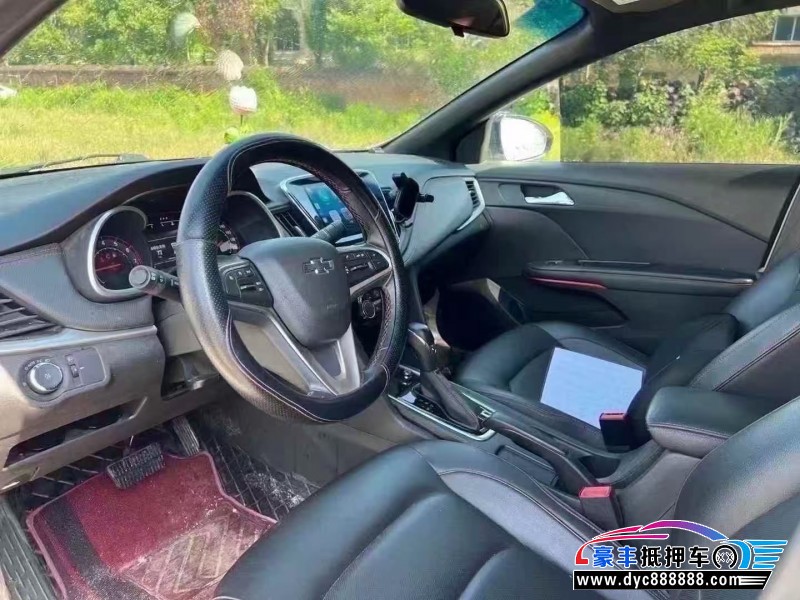 20年雪佛兰科鲁泽轿车抵押车出售