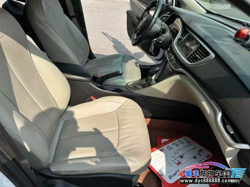 20年别克英朗轿车抵押车出售