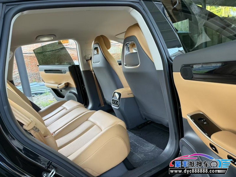 25年零跑c01轿车抵押车出售