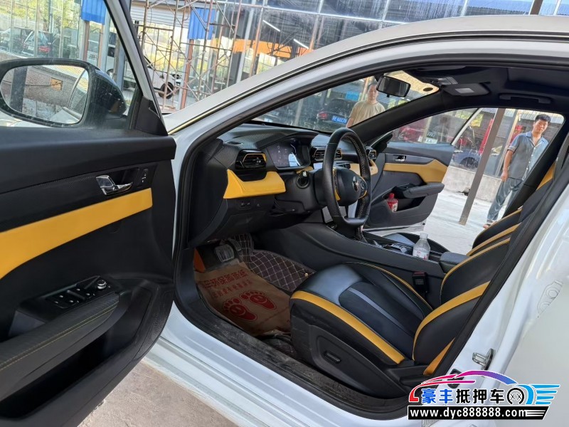 23年东风风神奕炫轿车抵押车出售