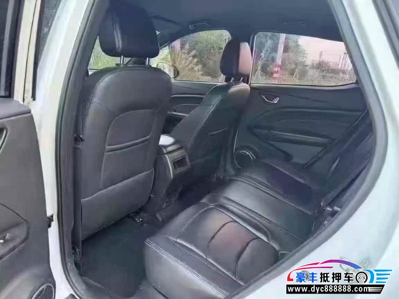 21年东风风光500轿车抵押车出售