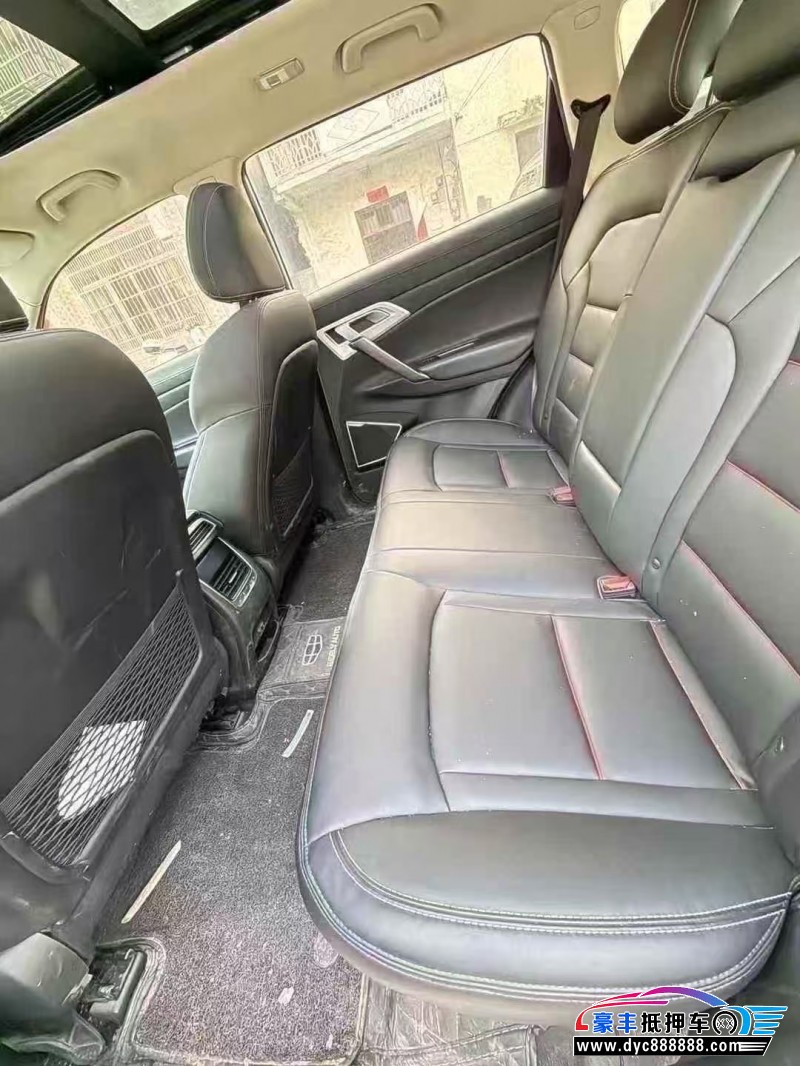 20年吉利博越轿车抵押车出售