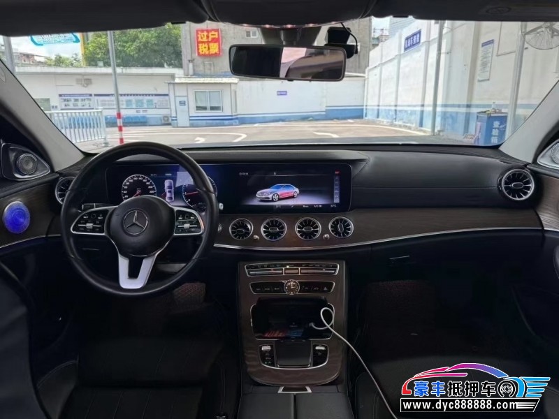 19年奔驰E轿车抵押车出售