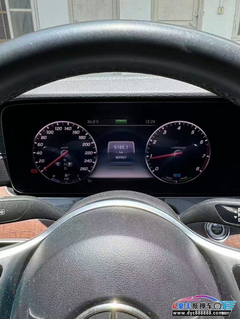 19年奔驰E轿车抵押车出售