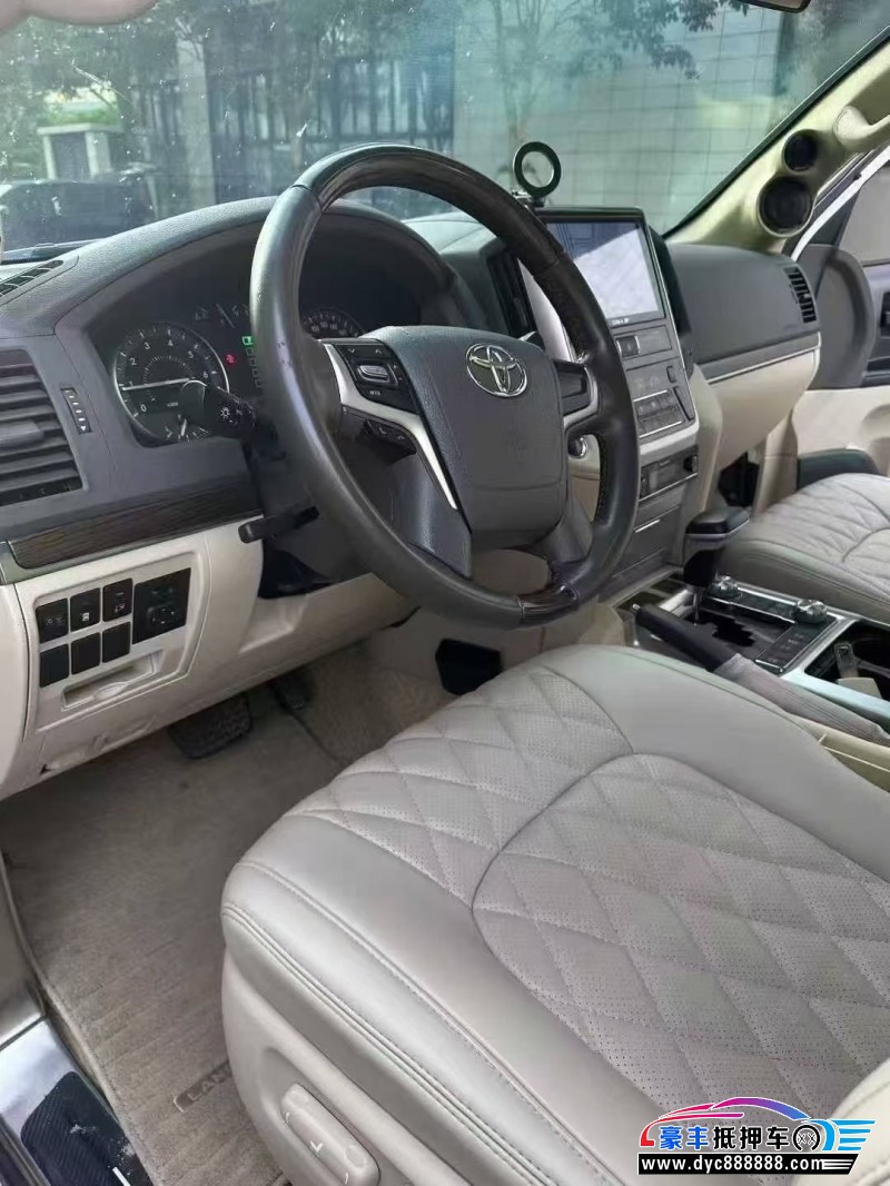 20年丰田兰德酷路泽（陆巡）轿车抵押车出售