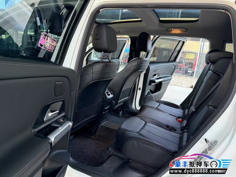 20年奔驰GLB轿车抵押车出售