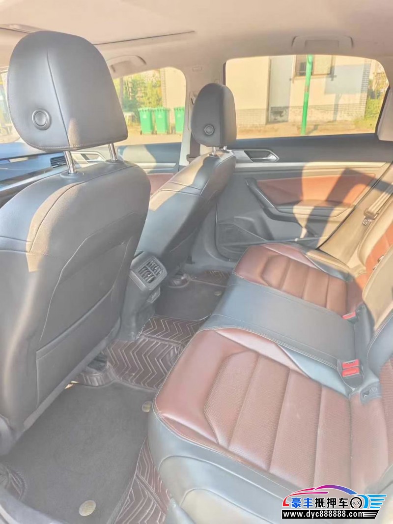 19年大众朗逸轿车抵押车出售