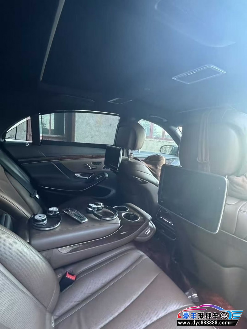 16年奔驰S轿车抵押车出售