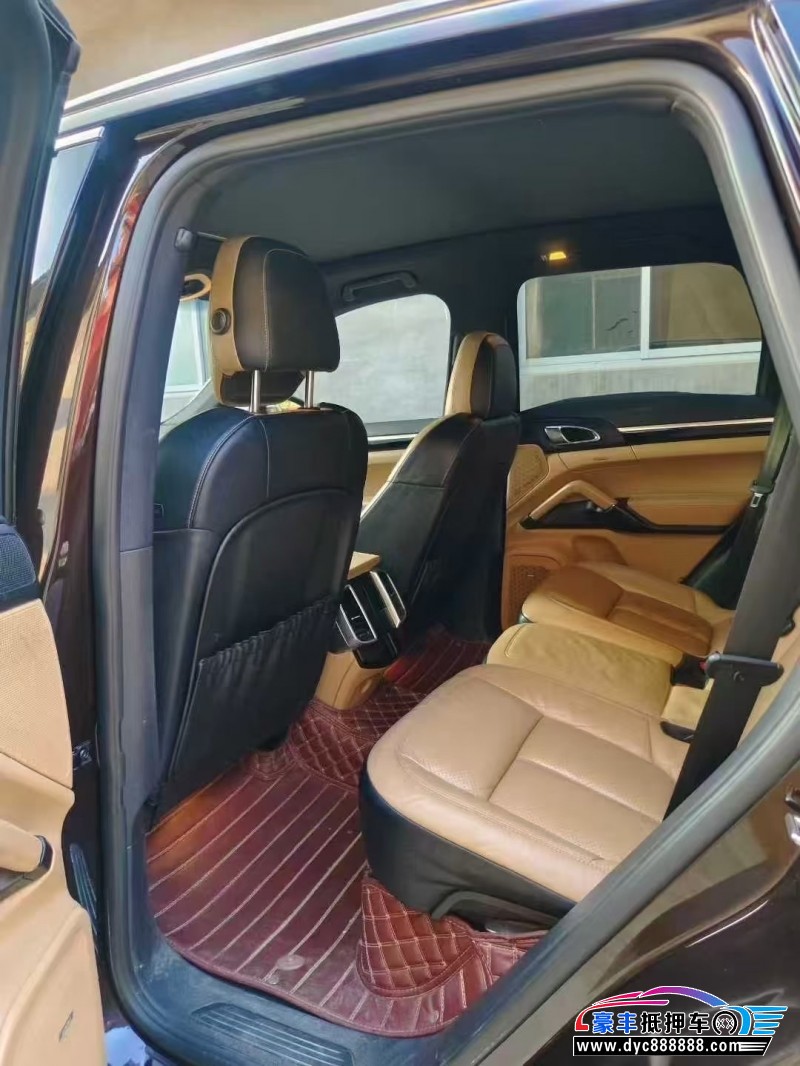 18年保时捷卡宴轿车抵押车出售